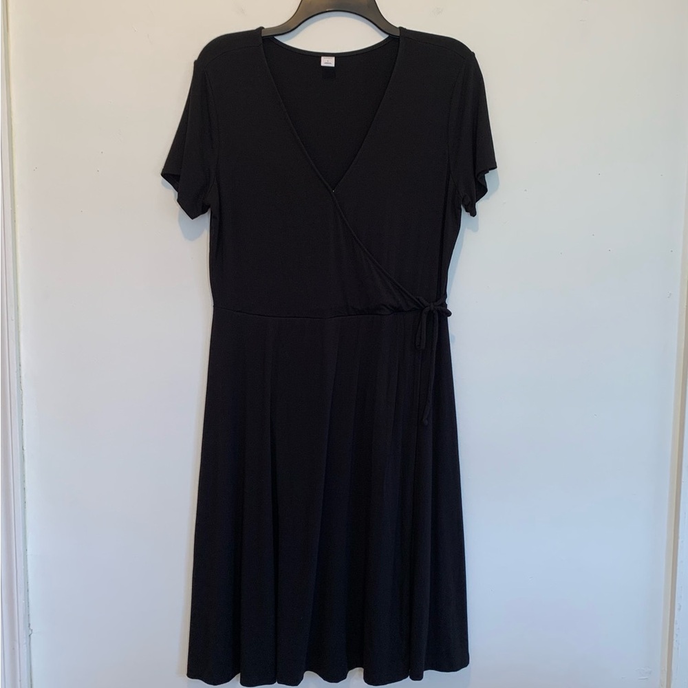 Old Navy Black Faux Wrap Dress Large
